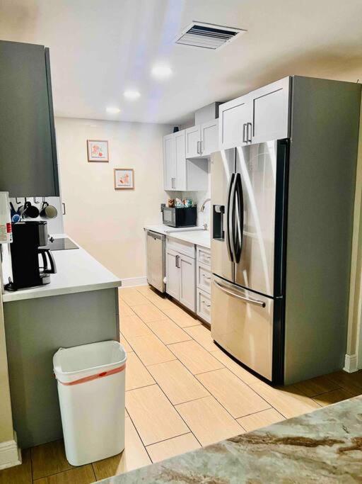 Cozy 2 Bedrooms Home By The Water Cape Coral Exteriör bild